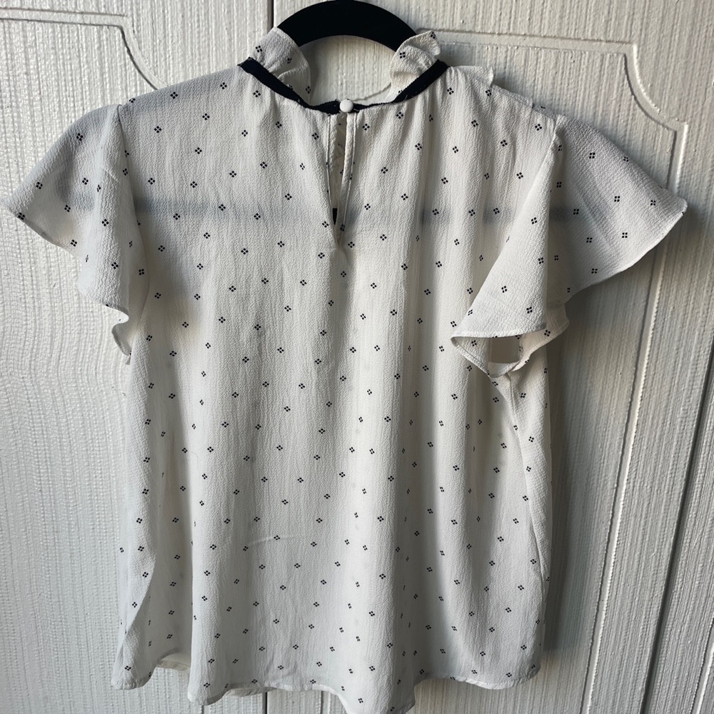 Capped sleeved Women’s Small Blouse